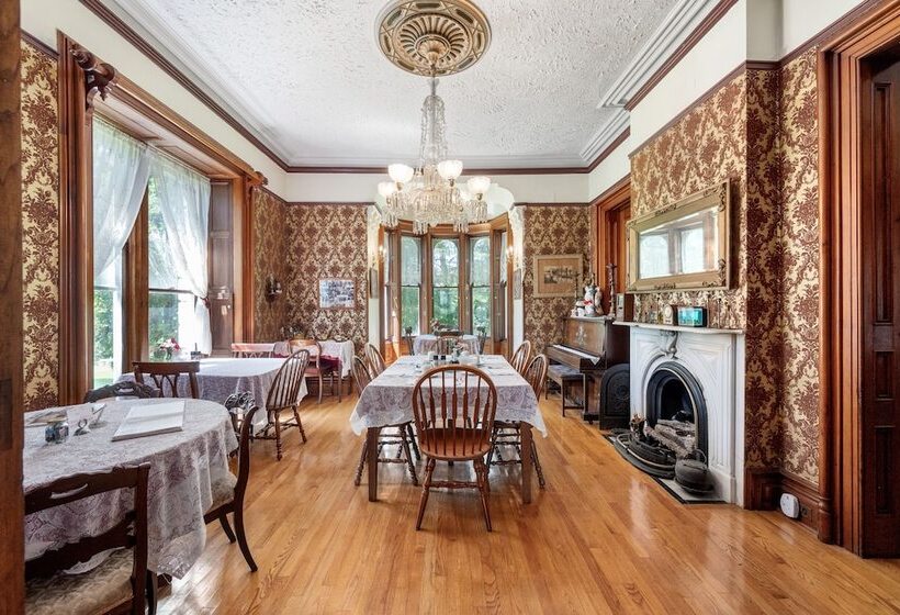 צימר Limestone Mansion