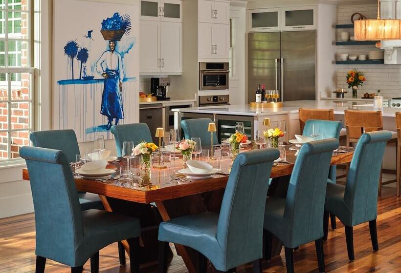 مبيت وإفطار May River Manor