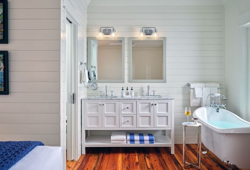 مبيت وإفطار May River Manor