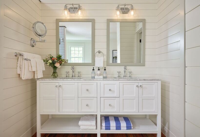 مبيت وإفطار May River Manor