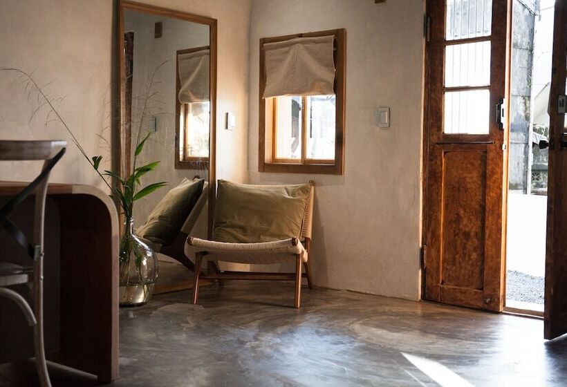 تختخواب و صبحانه Twilight Stone