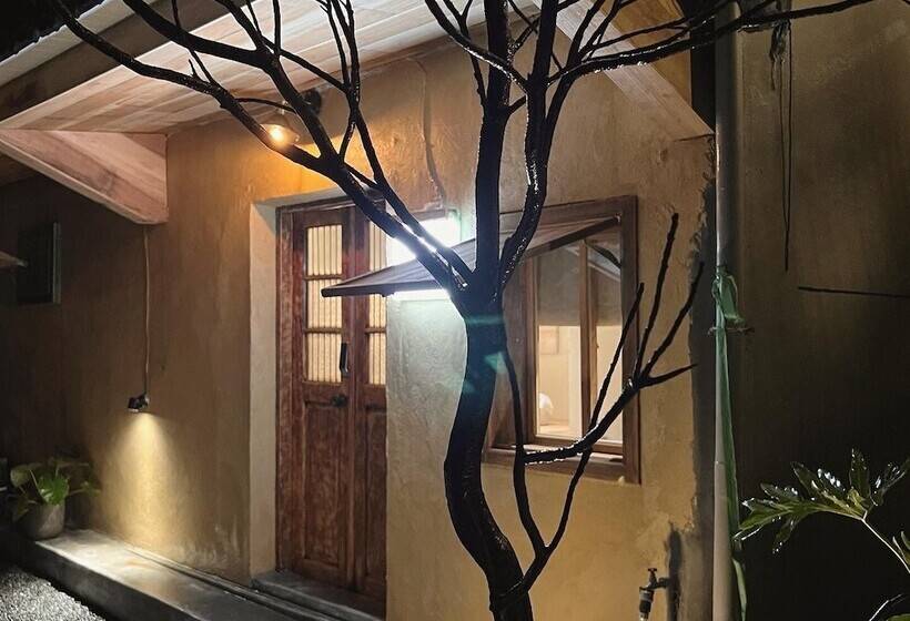 تختخواب و صبحانه Twilight Stone