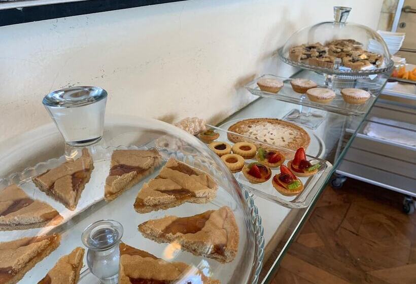 تختخواب و صبحانه Villa Domus 1938