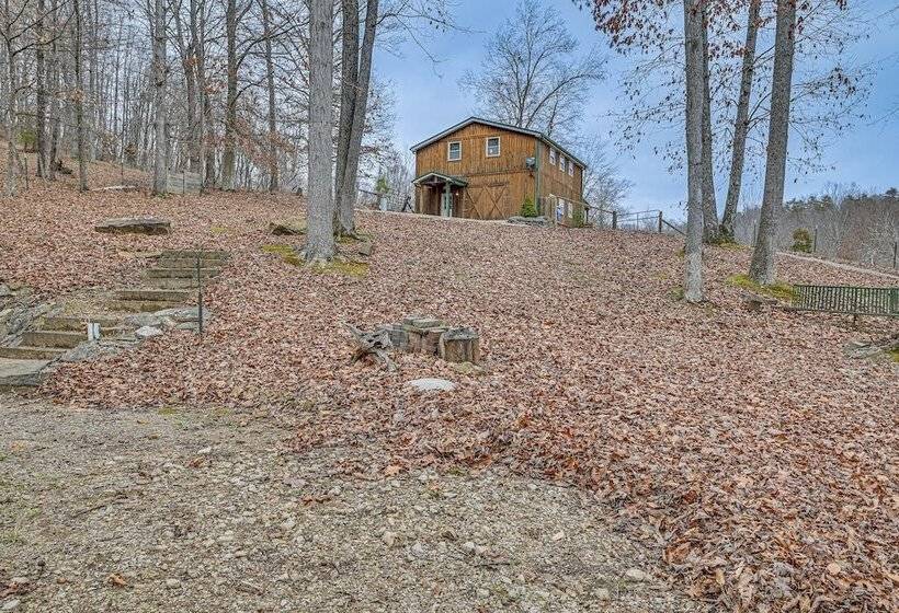 Bee Spring Cabin W/ Arcade Game: Steps To Lake!