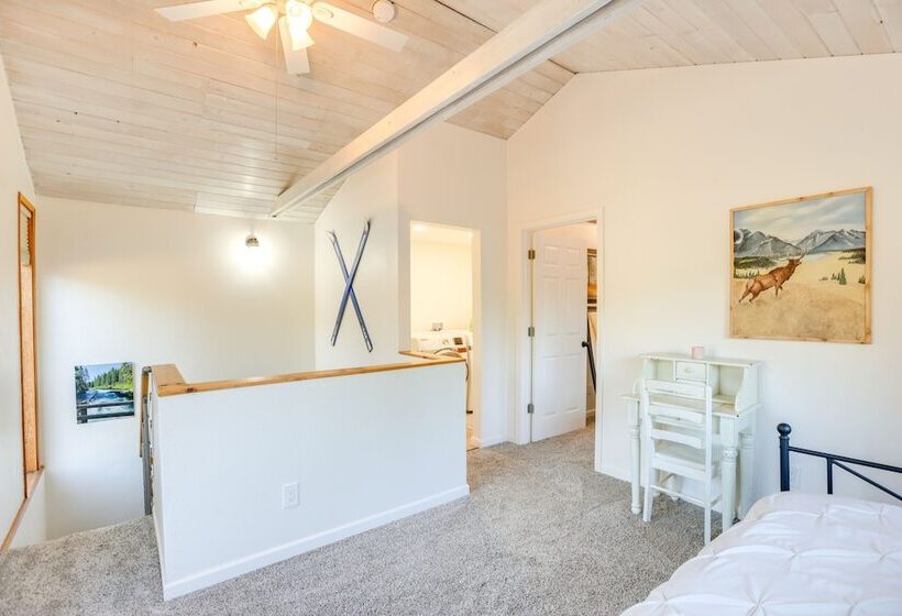 Bend Home W/ Fire Pit, 4 Mi To High Desert Museum!