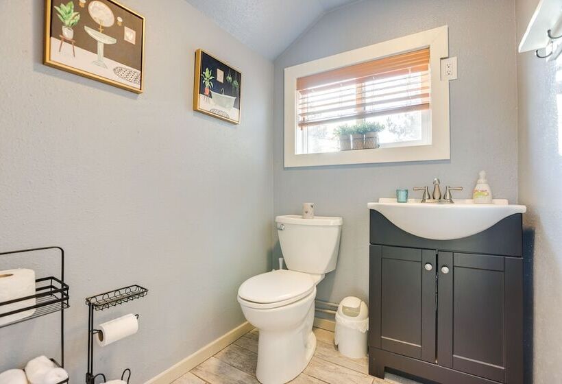 Bend Home W/ Fire Pit, 4 Mi To High Desert Museum!