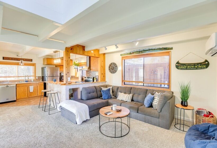 Bend Home W/ Fire Pit, 4 Mi To High Desert Museum!