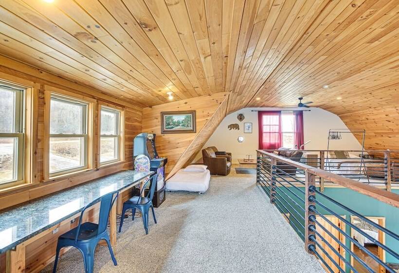 Bethpage Home W/ Private Hot Tub & Game Room!