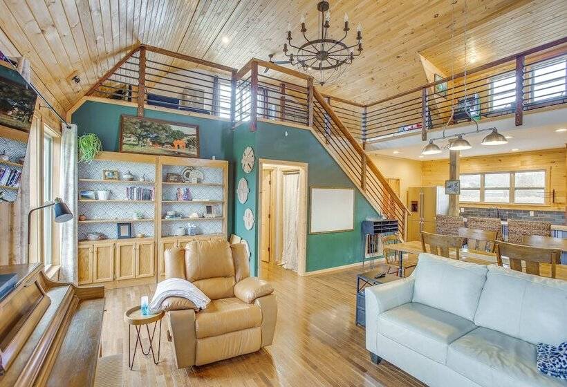 Bethpage Home W/ Private Hot Tub & Game Room!