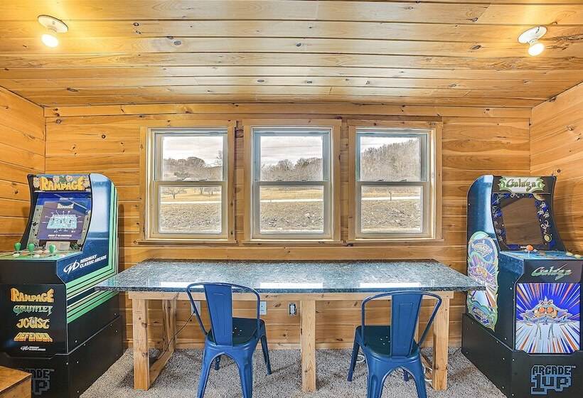 Bethpage Home W/ Private Hot Tub & Game Room!