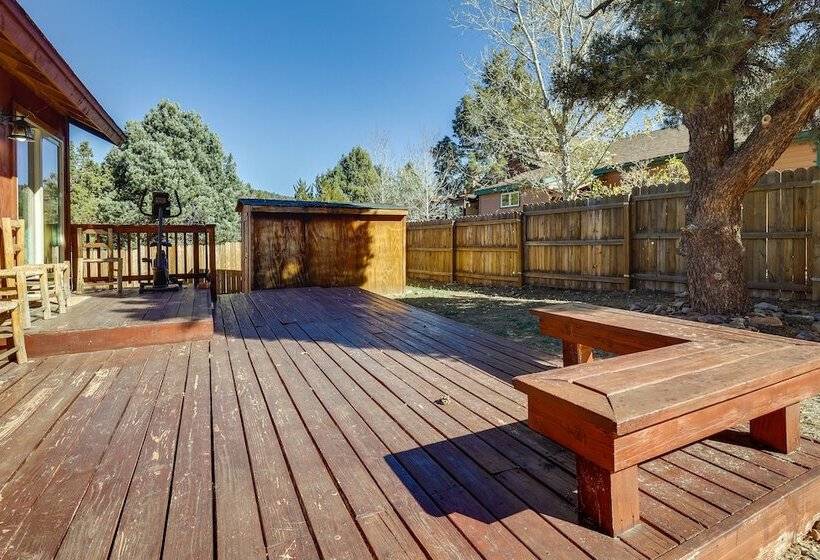 Big Bear Cabin Rental W/ Bbq: 11 Mi To Village!