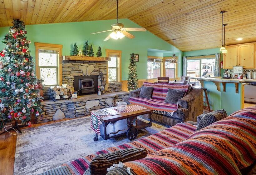 Big Bear Cabin Rental W/ Bbq: 11 Mi To Village!