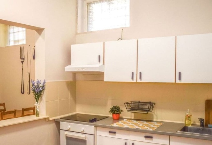 Общежитие Blacksheep Budapest Smart Rooms