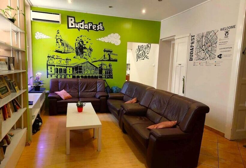 Общежитие Blacksheep Budapest Smart Rooms