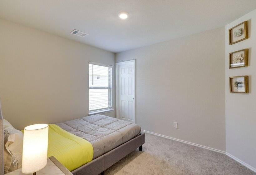 Brand New Spring Home < 1 Mi To Old Town!