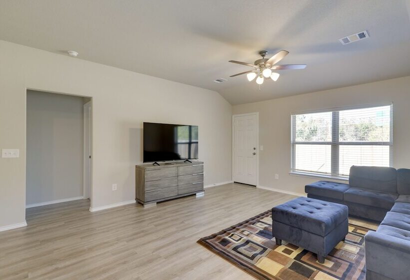 Brand New Spring Home < 1 Mi To Old Town!