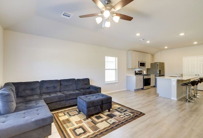 Brand New Spring Home < 1 Mi To Old Town!