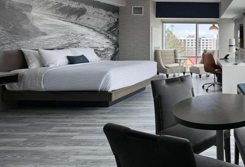 Cambria Hotel Niagara Falls