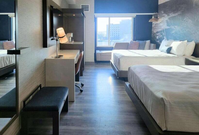 Cambria Hotel Niagara Falls