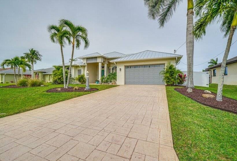 Canal Front Home In Sw Cape Coral W/ Private Pool