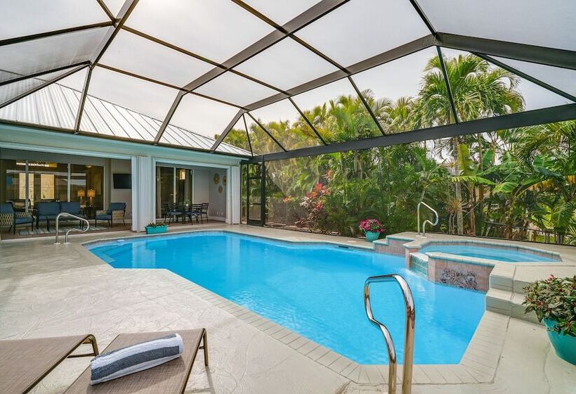 Canal Front Home In Sw Cape Coral W/ Private Pool