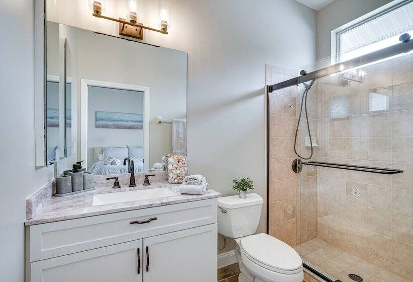 Canal Front Home In Sw Cape Coral W/ Private Pool