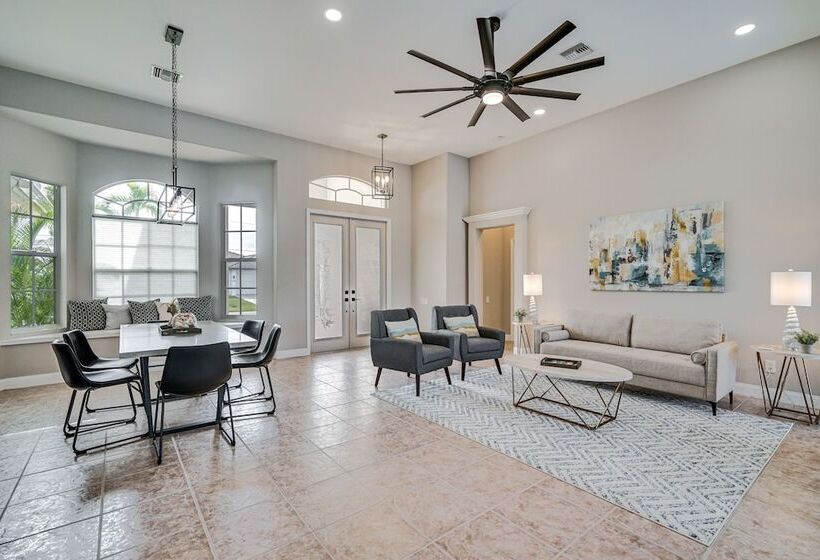 Canal Front Home In Sw Cape Coral W/ Private Pool