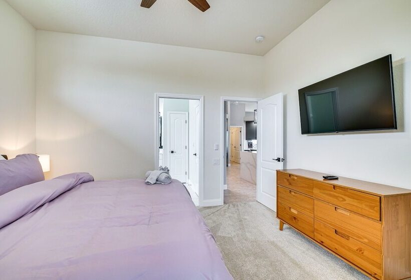 Canal Front Home In Sw Cape Coral W/ Private Pool