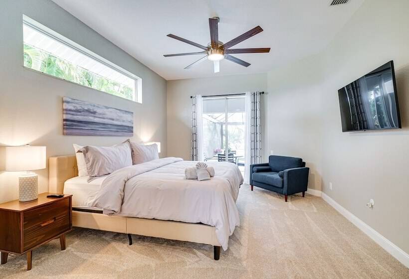 Canal Front Home In Sw Cape Coral W/ Private Pool