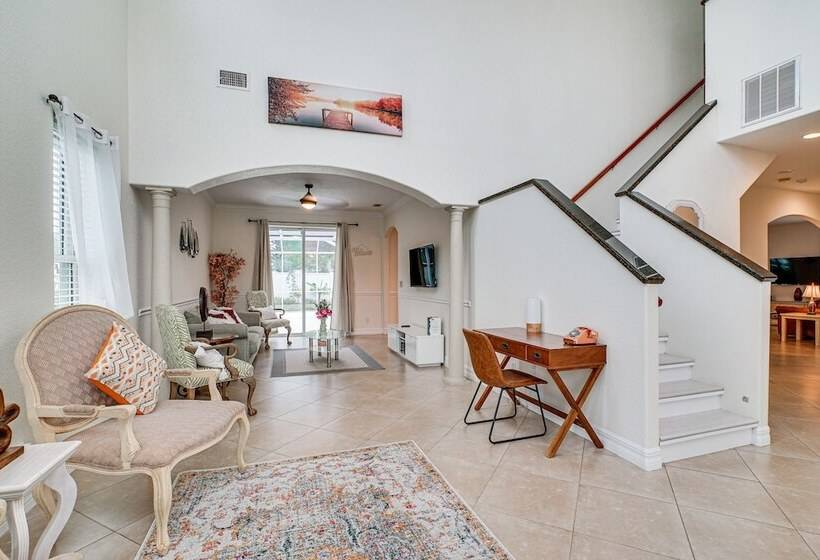 Hot Tub + Fire Pit: Spacious Cape Coral Oasis!