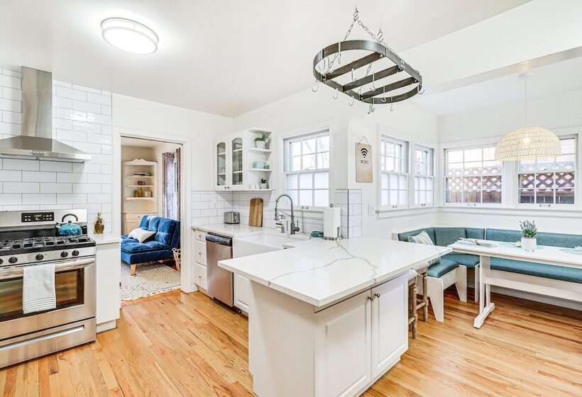 Centrally Located Reno House < 1 Mi To Midtown