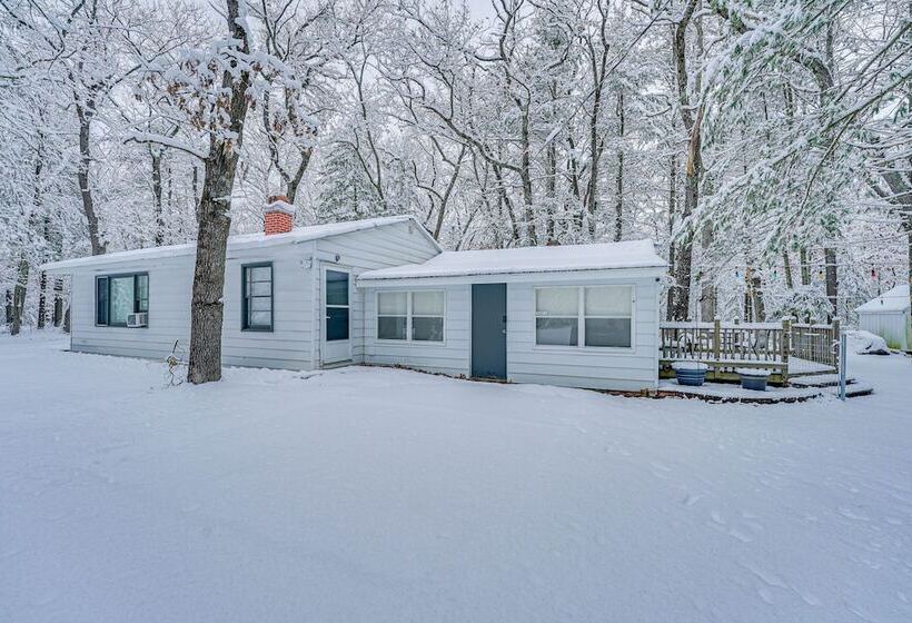 Baldwin Cabin W/ Fire Pit ~ 4 Mi To Big Star Lake!