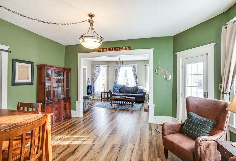 Charming Coeur D Alene Home, Walk To Downtown!