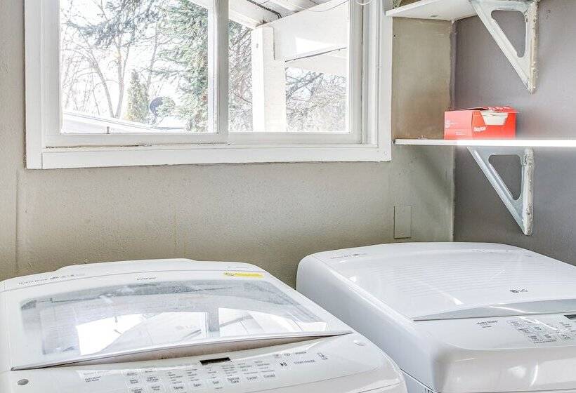 Charming Coeur D Alene Home, Walk To Downtown!