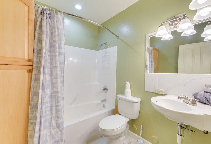 Charming Duplex W/ Patio: 12 Mi To Grand Targhee!