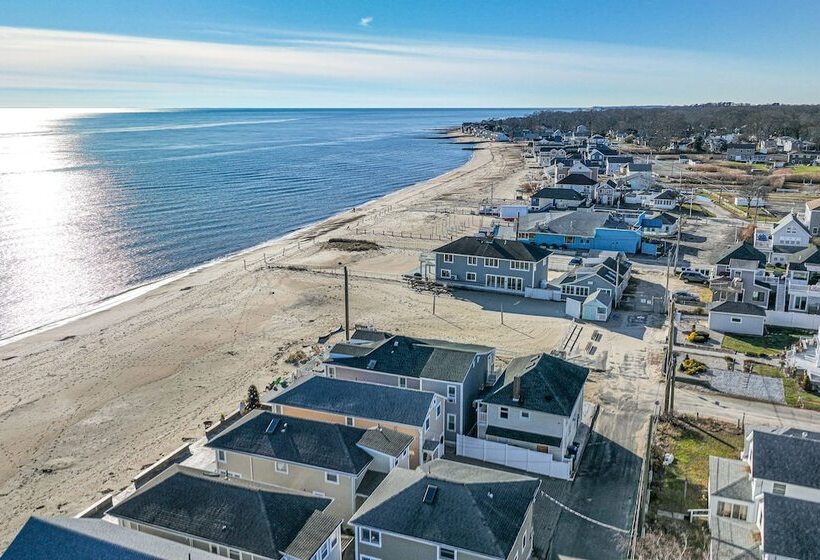 Charming Old Lyme Cottage, Steps To Private Beach!