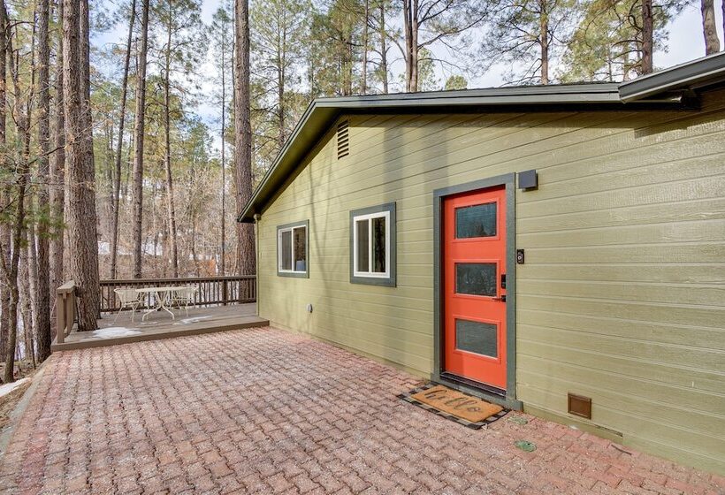 Charming Prescott Cabin: 6 Mi To Downtown!