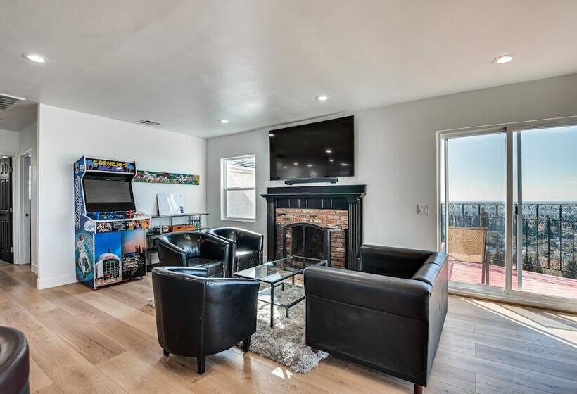 Charming Whittier Home W/ Views: 17 Mi To La