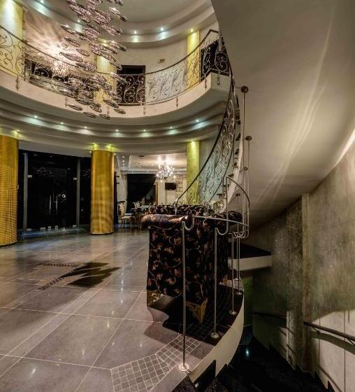 Chateau Rond Boutique Hotel & Spa