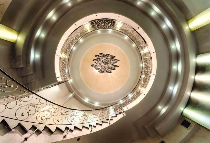 Chateau Rond Boutique Hotel & Spa