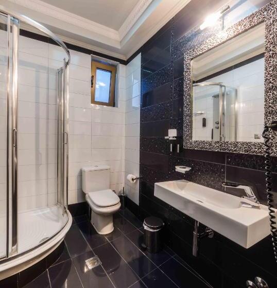 Chateau Rond Boutique Hotel & Spa