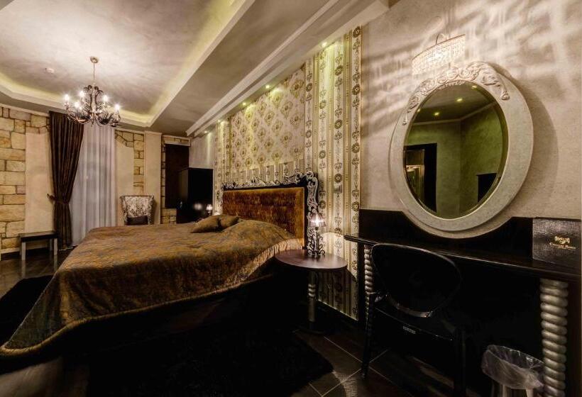 Chateau Rond Boutique Hotel & Spa