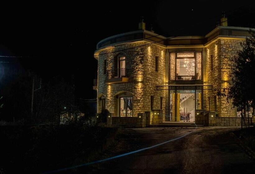 Chateau Rond Boutique Hotel & Spa