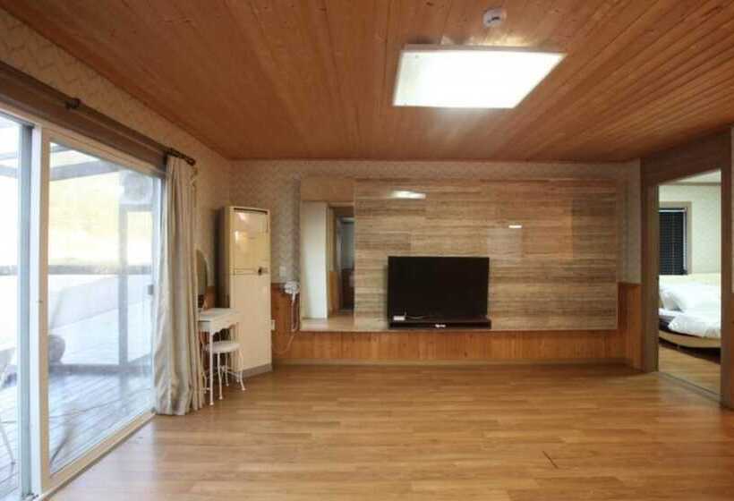 Chuncheon Pet Island Pension