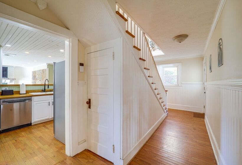 Classic Vilas Home ~ 9 Mi To Downtown Boone