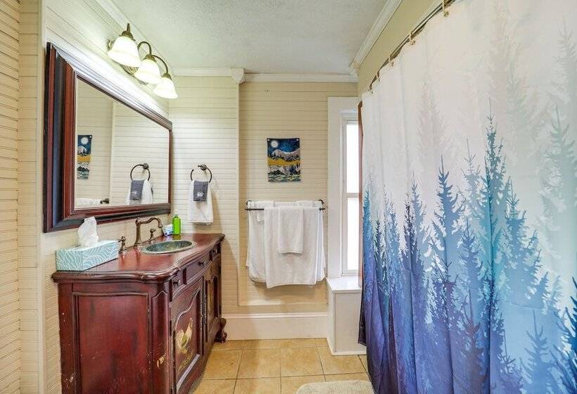 Classic Vilas Home ~ 9 Mi To Downtown Boone