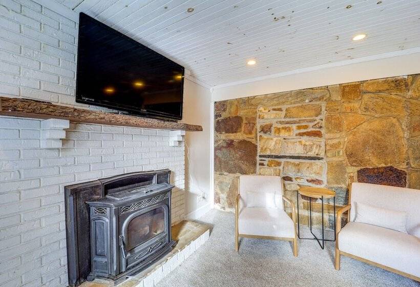 Classic Vilas Home ~ 9 Mi To Downtown Boone
