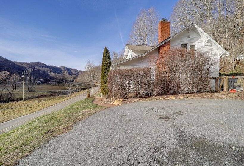 Classic Vilas Home ~ 9 Mi To Downtown Boone