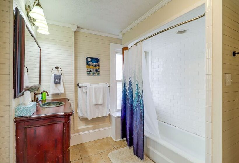 Classic Vilas Home ~ 9 Mi To Downtown Boone