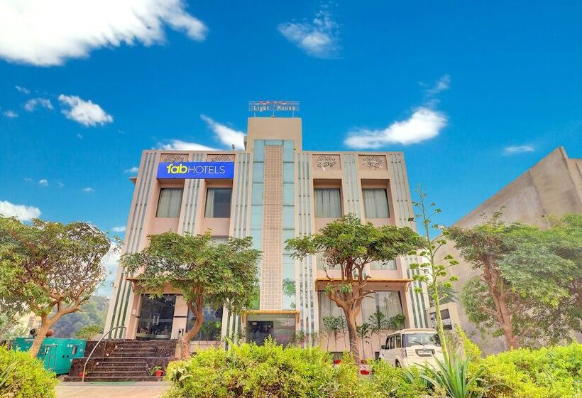 Fabhotel Club Junction
